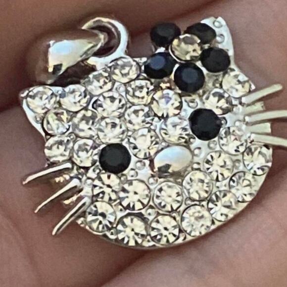 Hello Kitty Black Onyx Cubic Zirconia on an 18inch chain - Picture 7 of 8